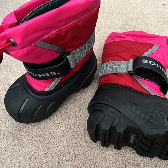 Toddler sorel boots - Picture 3 of 5